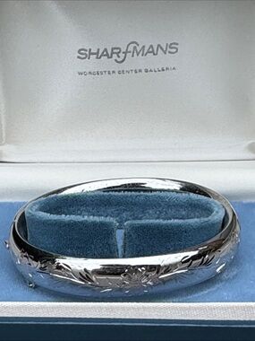 STERLING SILVER FLORAL ETCHED HINGED BANGLE BRACELET WITH SAFETY CHAIN AND BOX